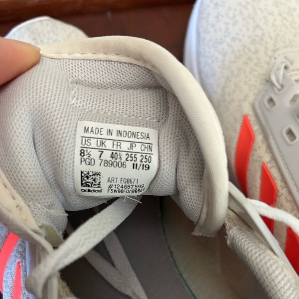 ADIDAS
DURAMO 9
sneakers for women
AUTHENTIC
US size 8.5 light grey pink strips - Picture 11 of 12